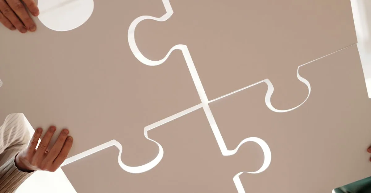 Estratégia unificada de marketing, mostrando como a diferença entre SEO e SEM se complementa para crescimento.